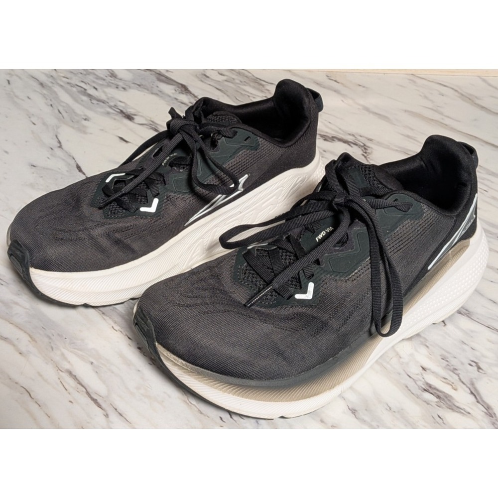 Altra Men's Black Athletic Running Shoes with White Midsole